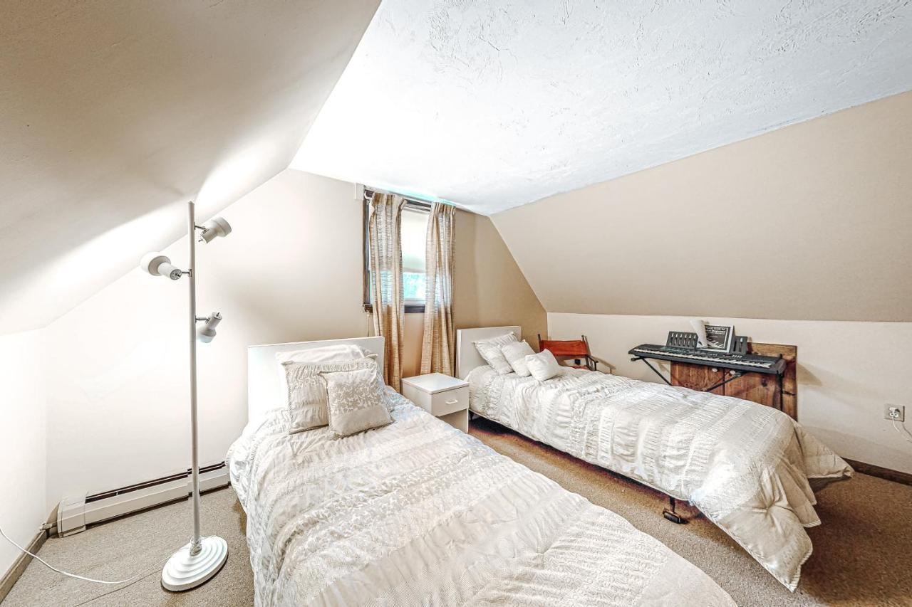 Lake Shore Living Falmouth Bagian luar foto