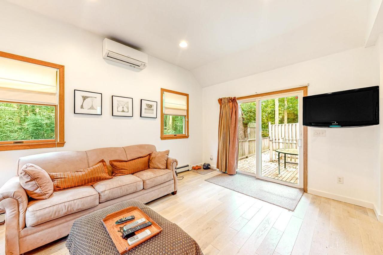 Lake Shore Living Falmouth Bagian luar foto