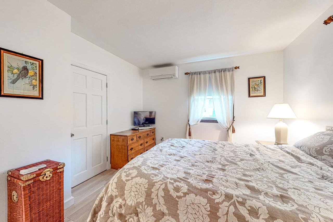 Lake Shore Living Falmouth Bagian luar foto